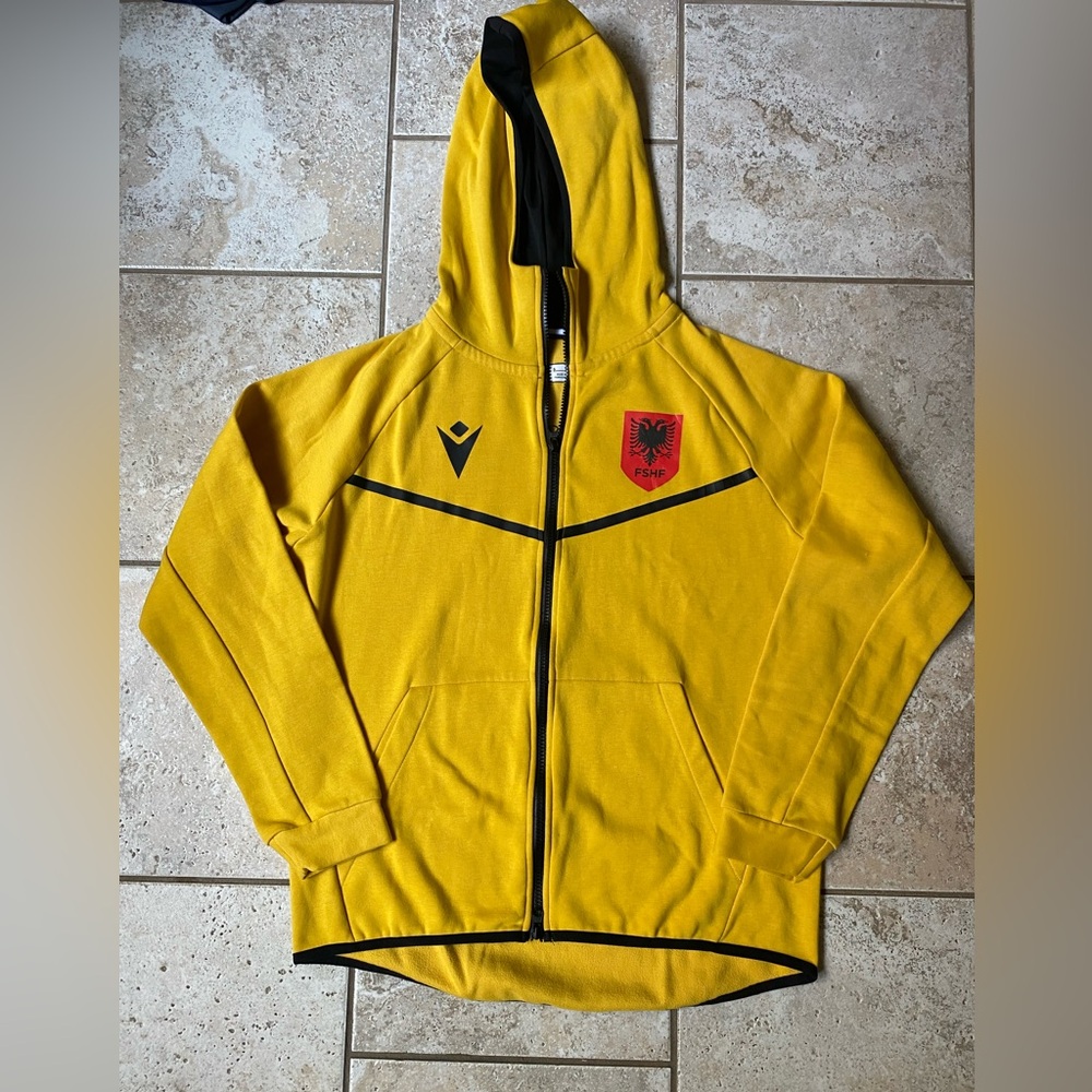 Men’s Albanian National Team Macron Yellow Zip-up Hoodie, Great Condition, Small